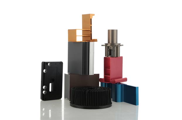 想要知道鋁型材、鋁合金、鐵制品的區(qū)別？