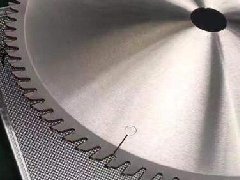 工業(yè)鋁型材切割要注意哪些問題？鋸片選擇是關(guān)